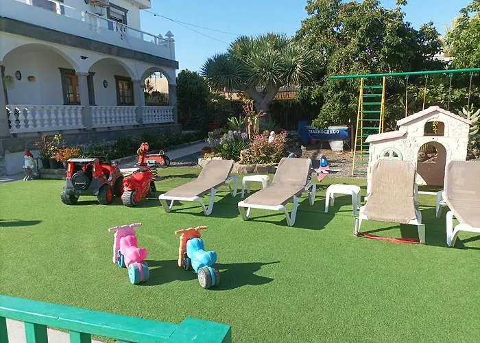 2 Apartments With Private Heated Pool